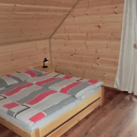 Zrub Laura * Mýto pod Ďumbierom