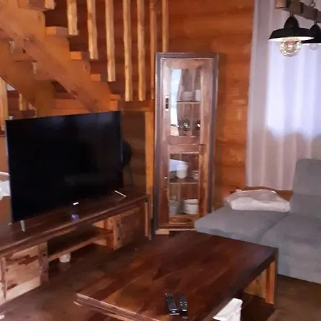 Zrub Laura Chalet Mýto pod Ďumbierom